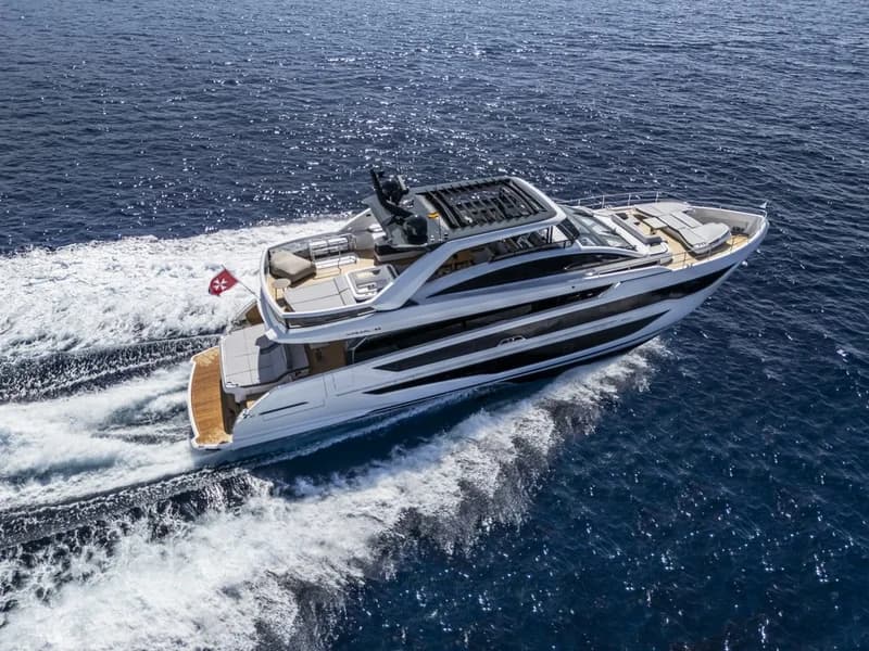 Pearl 82